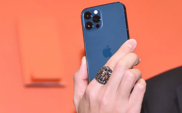 新抚苹果手机维修分享iPhone12系列重启方法教程 